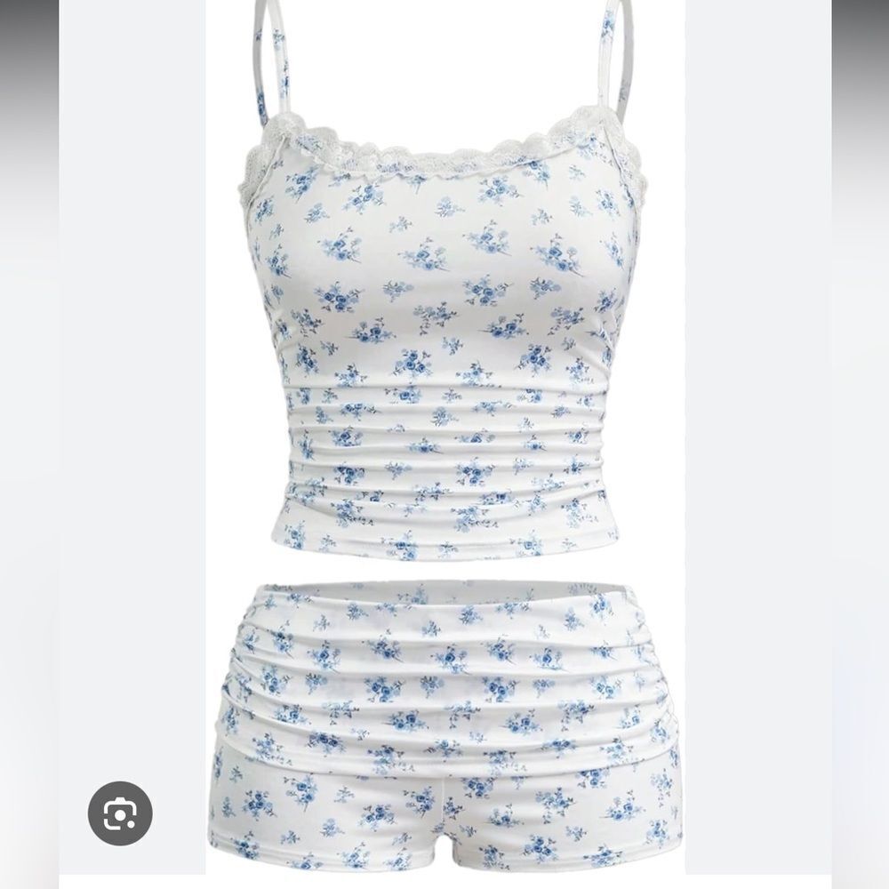 SHEIN Blue and White Floral Pajama Set #21